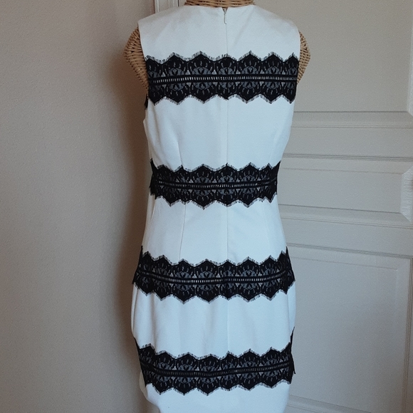 Belle Badgley Mischka Lace Dress - Picture 4 of 5